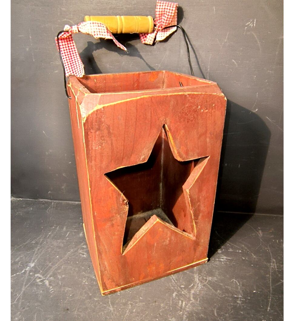 2000.  Rustic Red Wooden Lantern Candle Box Primitive Folk Art Star Cut Out